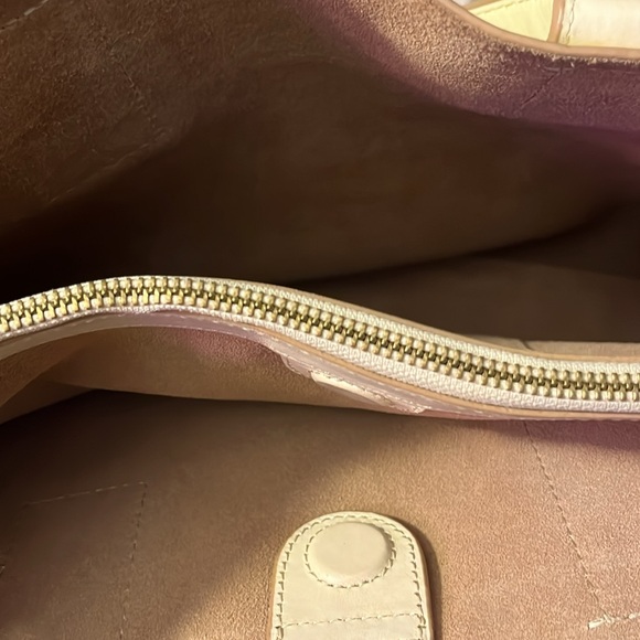 π΅ππ’π πΈππππ’ ππππ - Picture 3 of 10